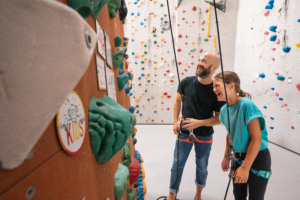 Kind und Sicherer am Einstieg einer Kids Route
